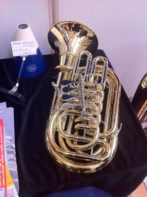 トラベル・テューバ